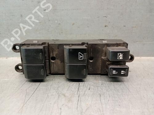 Used Left front window switch NISSAN TIIDA Hatchback (C11) 1.5 dCi (106 hp) 24154767