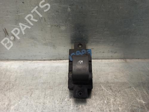 Used Right rear window switch CHEVROLET CAPTIVA (C100, C140) 2.0 D (150 hp) 13367061