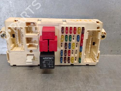 Used Fuse box FIAT STILO (192_) [2001-2010]  29490724
