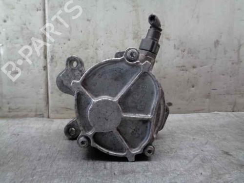 Used Vacuum pump FORD FOCUS C-MAX (DM2) [2003-2007]  5268074