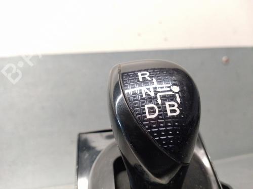 Gear lever TOYOTA AURIS (_E18_) 1.8 Hybrid (ZWE186_, ZWE186R) | BP15468628M90 