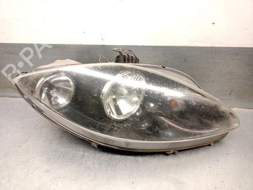 Used Right headlight SEAT LEON (1P1) 1.9 TDI (105 hp) 26141922