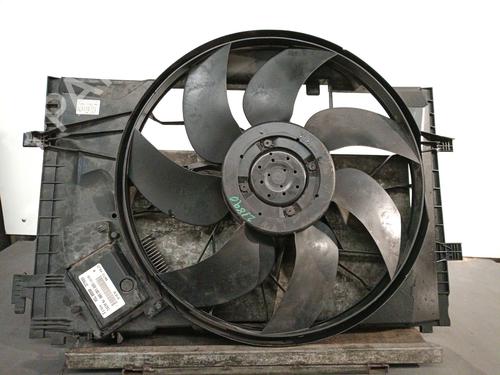 Used Radiator fan MERCEDES-BENZ CLK (C209) CLK 320 (209.365) (218 hp) 22927372