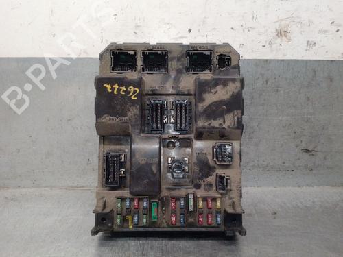 Used Fuse box Fuse box PEUGEOT 307 SW (3H) 2.0 HDI 110 (107 hp) 39814706 39814706