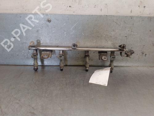 Used Injection rail Injection rail SUZUKI SWIFT III (MZ, EZ) 1.3 4x4 (RS 413, ZD11S) (92 hp) 39981414 39981414