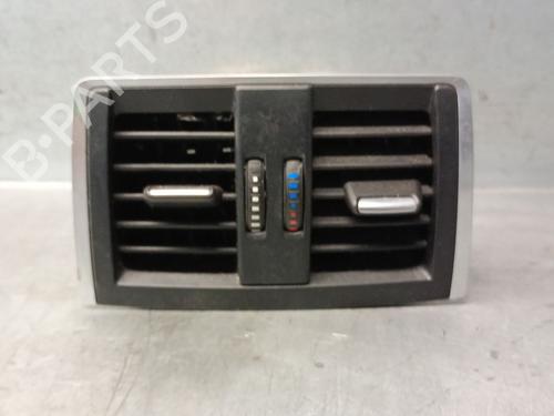 Used Air vent BMW 3 (F30, F80) 330 e (252 hp) 28171526