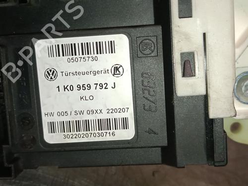 Front right window mechanism VW GOLF V (1K1) 2.0 TDI 16V | BP30803725C23