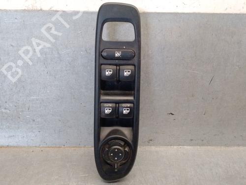 Used Left front window switch JEEP COMPASS (MP, M6, MV, M7) 2.0 CRD 4x4 (140 hp) 29629135