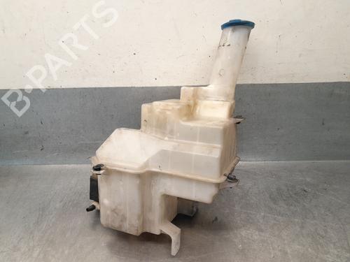 Used Windscreen washer tank Windscreen washer tank 37491722 37491722