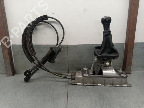 Used Gear lever AUDI Q3 (8UB, 8UG) 2.0 TDI (150 hp) 23426855