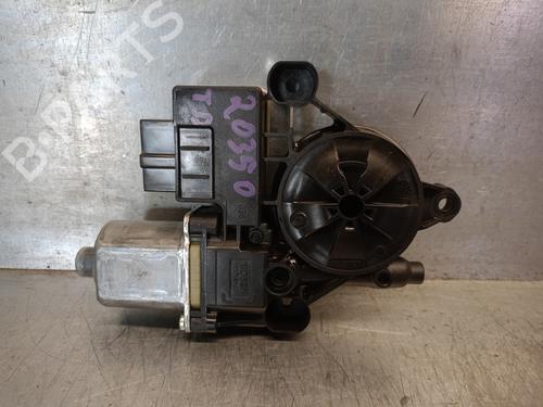 Rudehejsemotor bagstkærm højre SEAT LEON (5F1) [2012-2021]  18009537