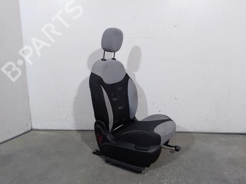 Right front seat FIAT 500L (351_, 352_) 1.3 D Multijet (199LXY1A, 199LXY11) | BP31940996C16