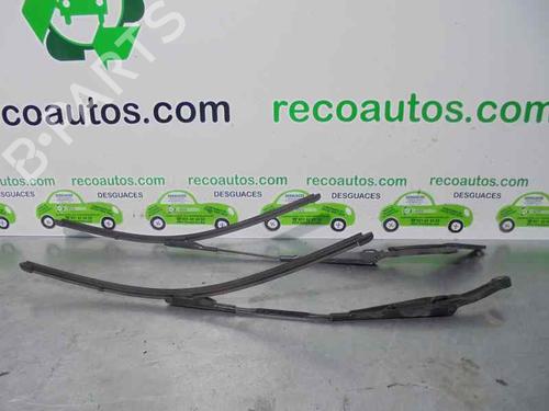 Used Front windshield wiper arm MERCEDES-BENZ SLK (R171) 200 Kompressor (171.442) (163 hp) 3471230