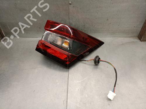 right-taillight-nissan-juke-f16_-2019-36838007 main image