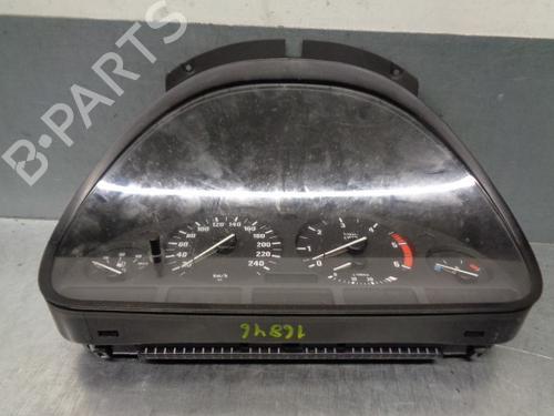 Instrument cluster BMW 5 (E39) 520 d | BP11294136C47 