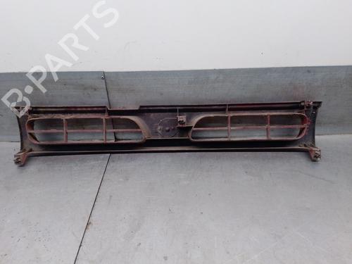Grille NISSAN TERRANO II (R20) 2.7 TD 4WD | BP23274018C40 