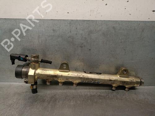 Used Injection rail OPEL COMBO Tour 1.3 CDTI 16V (69 hp) 31042517