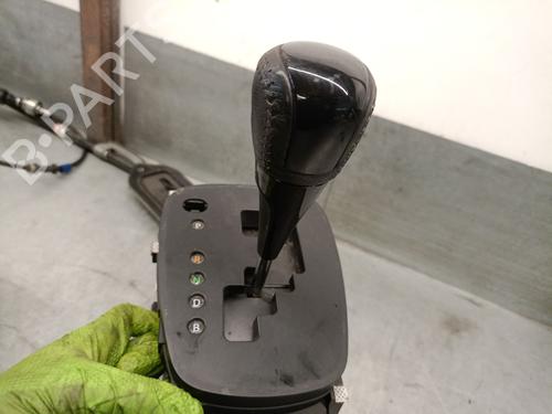 Gear lever TOYOTA YARIS (_P13_) 1.5 Hybrid (NHP130_) | BP25239075M90 