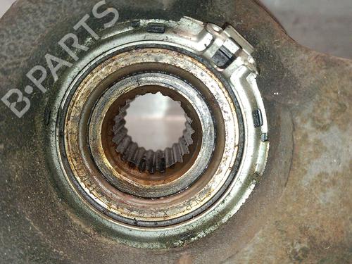 Left front steering knuckle NISSAN MICRA III (K12) 1.4 16V | BP29831583M25