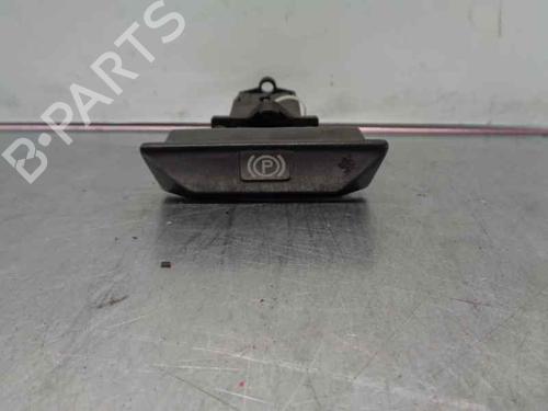 Used Hand brake MERCEDES-BENZ 124 T-Model (S124) [1985-1993]  8791408
