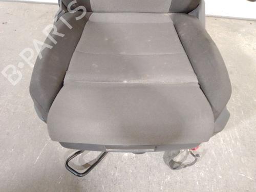 Left front seat VW CRAFTER Van (SY_, SX_) 2.0 TDI FWD (SYB, SYC, SYD) | BP33235895C15 - Image 6