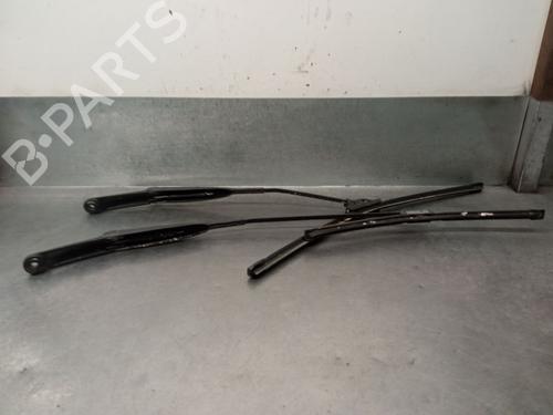 Front windshield wiper arm FIAT PANDA (169_) 1.2 (169.AXB11, 169.AXB1A) | BP29490723C143 