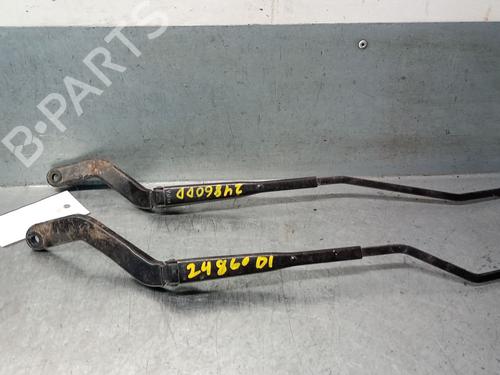 Used Front windshield wiper arm Front windshield wiper arm 32733080 32733080