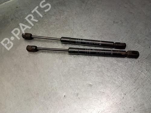Used Hood lift support BMW 5 (F10) 530 d (245 hp) 28961752