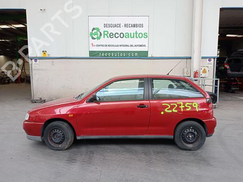 Right front indicator SEAT IBIZA II (6K1) 1.9 D | BP26206821C33