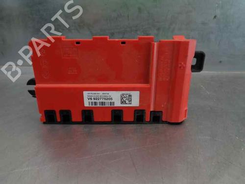 Used Fuse box BMW 3 Gran Turismo (F34) 330 d (258 hp) 8125329