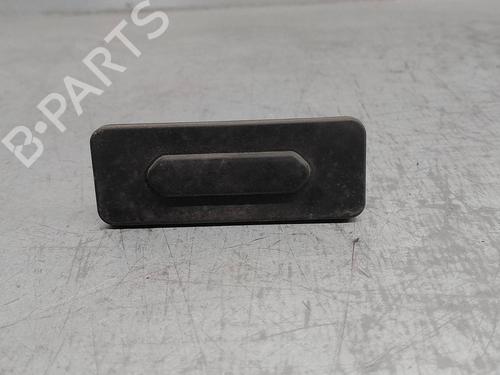 Trunk håndtak RENAULT MEGANE IV Hatchback (B9A/M/N_) [2015-2025]  17174962