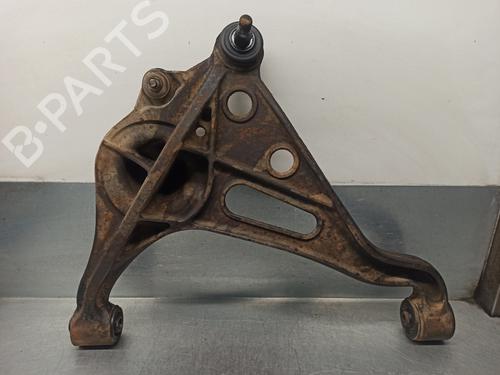 Used Right front suspension arm SUZUKI GRAND VITARA I (FT, HT) 2.0 TD 4x4 (SQ420D) (87 hp) 15107489