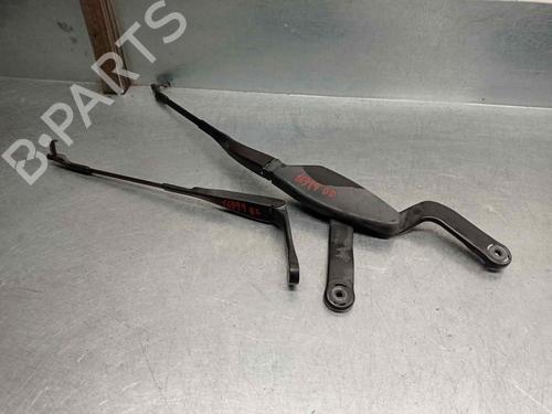 Used Front windshield wiper arm MERCEDES-BENZ CLS (C219) [2004-2011]  10754284