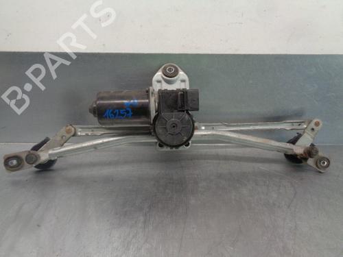 Used Front wiper motor KIA SPORTAGE III (SL) 2.0 CRDi (136 hp) 10528465