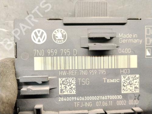 Electronic module SKODA YETI (5L) 1.2 TSI | BP38526187M83 - Image 3