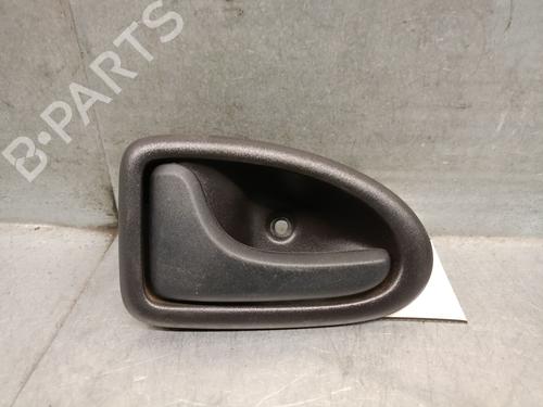 rear-left-interior-door-handle-renault-clio-ii-bb_-cb_-1998-1999-2000-2001-2002-2003-2004-2005-2006-2007-2008-2009-2010-2011-2012-2013-2014-2015-2016-31666046 main image