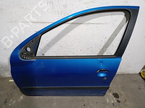Used Left front door PEUGEOT 206 Hatchback (2A/C) 1.4 i (75 hp) 24155252