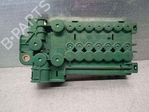 Used Fuse box BMW X5 (E53) 3.0 d (184 hp) 12529805