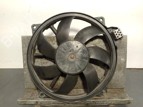 Used Radiator fan RENAULT MEGANE III Hatchback (BZ0/1_, B3_) 1.6 16V (BZ1B, BZ1H) (110 hp) 27298539
