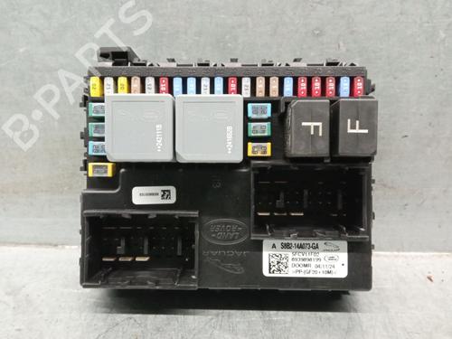 Used Fuse box LAND ROVER DEFENDER Station Wagon (L663) D250 MHEV 4x4 (249 hp) 30298896
