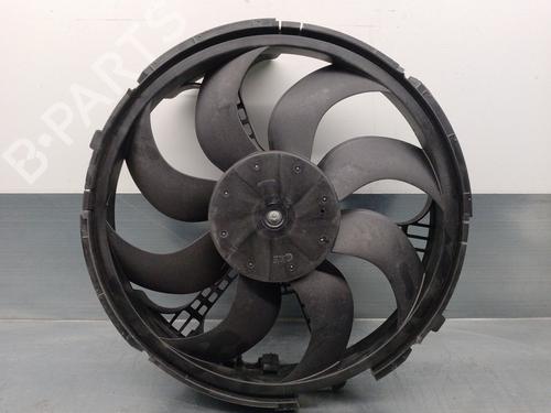 Used Radiator fan Radiator fan FIAT STILO Multi Wagon (192_) 1.9 JTD (115 hp) 15677403 15677403