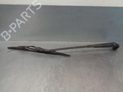 Used Rear windshield wiper arm OPEL CORSA A Hatchback (S83) [1982-1993]  12192159