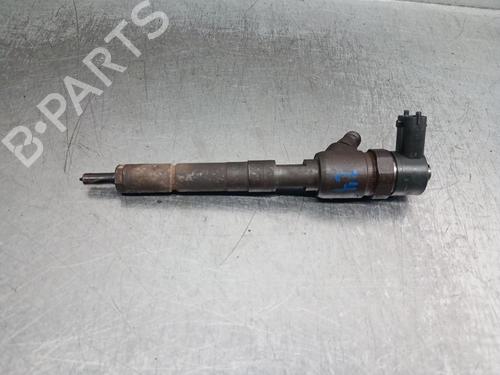 Used Injector FIAT FIORINO Box Body/MPV (225_) 1.3 D Multijet (225BXD1A, 225BXB1A, 225BXB11) (75 hp) 31081423