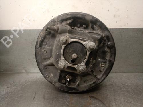 Used Left rear steering knuckle RENAULT CAPTUR II (HF_) TCe 90 (HFM6) (91 hp) 30183103