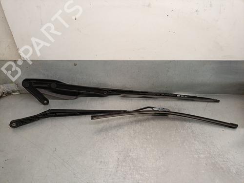 Front windshield wiper arm NISSAN ALMERA TINO (V10) 2.2 dCi | BP20709740C143 