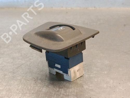 Right front window switch FIAT DOBLO Box Body/MPV (223_) 1.9 JTD | BP37517531I26 - Image 3