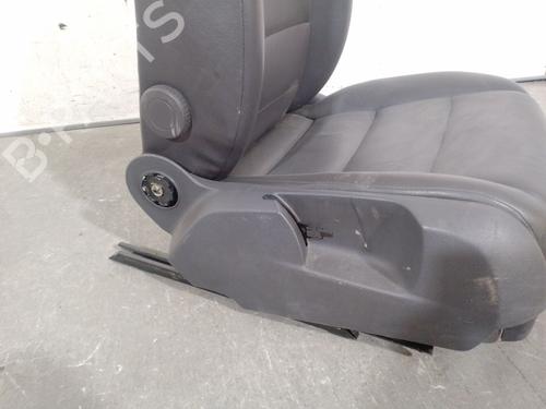 Right front seat VW TOURAN (1T1, 1T2) 1.9 TDI | BP32414759C16