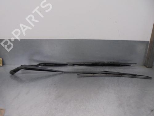 Front windshield wiper arm VW BORA I (1J2) 1.9 TDI | BP15544345C143 