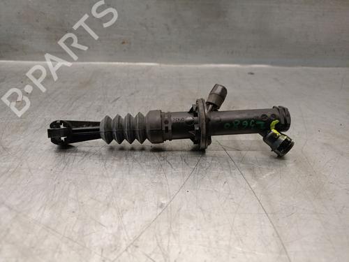 Used Clutch slave cylinder RENAULT TWINGO III (BCM_, BCA_) 0.9 TCe 90 (BCM9, BCM2) (90 hp) 29528072