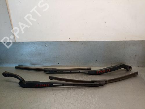Used Front windshield wiper arm Front windshield wiper arm 36996664 36996664